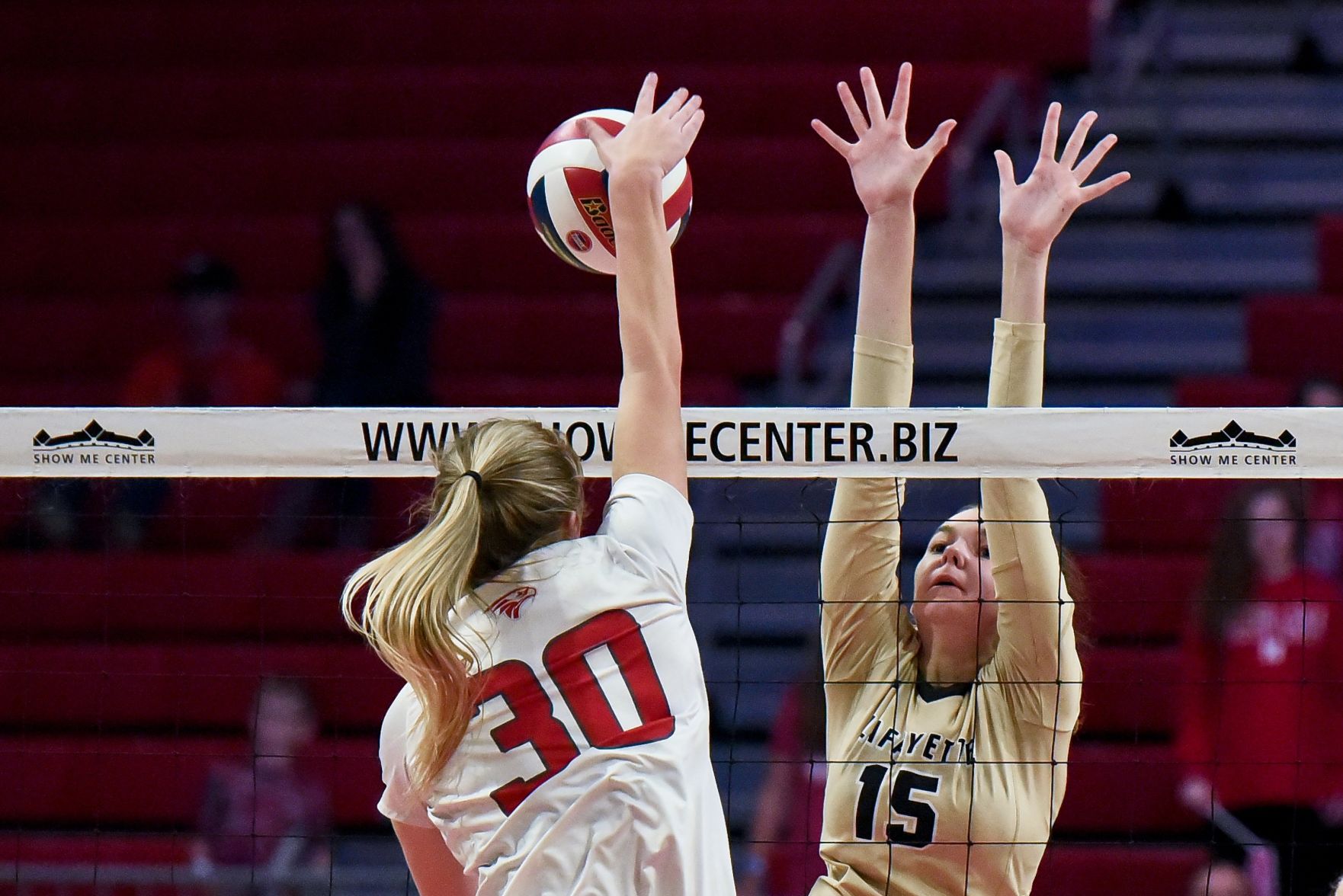 11/09/19 - Girls Volleyball - Class 4 state championship - Nixa vs Lafayette